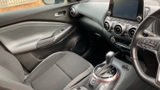 Nissan Juke 1.0 DiG-T N-Connecta 5dr DCT Petrol Hatchback